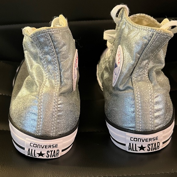 Converse Chuck Taylor All Star High metallic sneaker on white background. - Picture 4 of 7